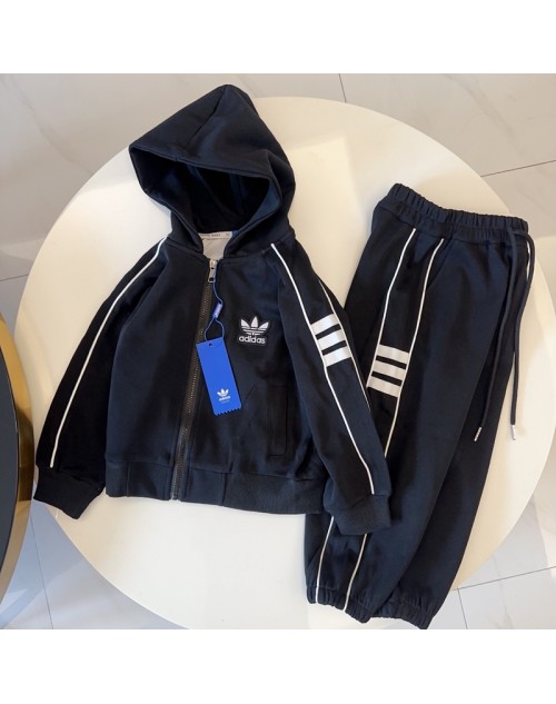 Adidas アディダス子供服 品番：X-LI-ADI-60066ラインで在庫確認とご注文の際、品番を教えてください