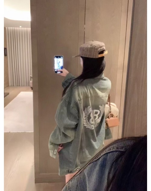 Balenciaga バレンシアガパーカー服ジャケット 品番：X-LI-BAL-59901ラインで在庫確認とご注文の際、品番を教えてください