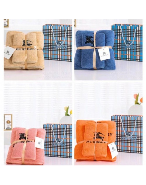 Coach コーチタオル 品番：X-LI-BUR-57497ラインで在庫確認とご注文の際、品番を教えてください
