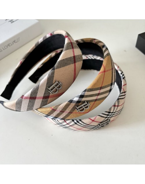 Burberry バーバリーヘアアクセサリー 品番：X-LI-BUR-58468ラインで在庫確認とご注文の際、品番を教えてください