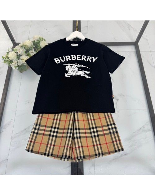 Burberry バーバリー子供服 品番：X-LI-BUR-59319ラインで在庫確認とご注文の際、品番を教えてください
