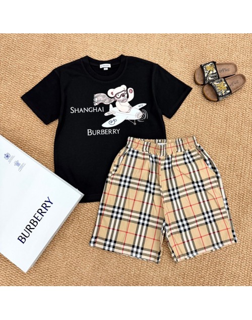 Burberry バーバリー子供服 品番：X-LI-BUR-59730ラインで在庫確認とご注文の際、品番を教えてください