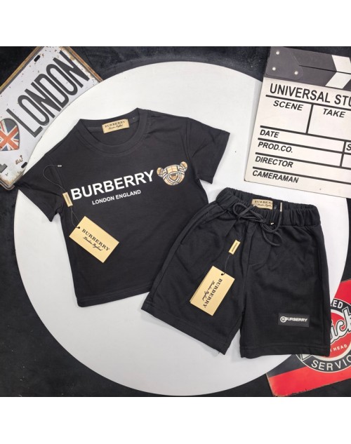 Burberry バーバリー子供服 品番：X-LI-BUR-59745ラインで在庫確認とご注文の際、品番を教えてください
