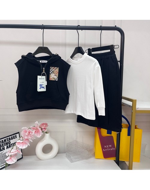 Burberry バーバリー子供服 品番：X-LI-BUR-60058ラインで在庫確認とご注文の際、品番を教えてください