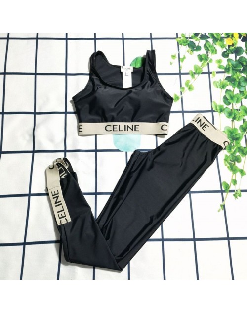 CELINE セリーヌtシャツ 品番：X-LI-CEL-58130ラインで在庫確認とご注文の際、品番を教えてください