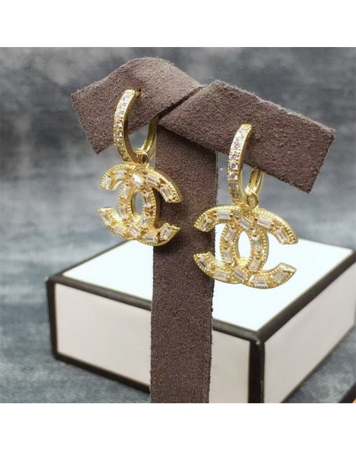 Chanel シャネル耳环 ピアス 品番：X-LI-CHA-56685ラインで在庫確認とご注文の際、品番を教えてください