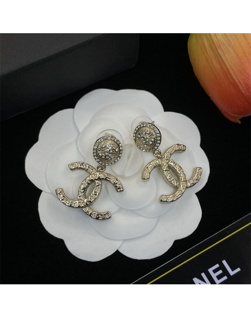 Chanel シャネル ピアス 品番：X-LI-CHA-57378ラインで在庫確認とご注文の際、品番を教えてください