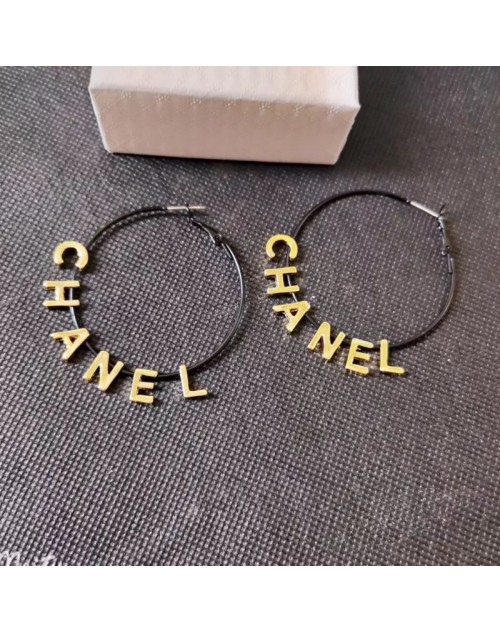 Chanel シャネル ピアス 品番：X-LI-CHA-57423ラインで在庫確認とご注文の際、品番を教えてください