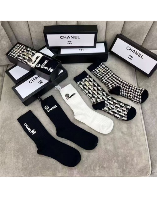 Chanel シャネル靴下 品番：X-LI-CHA-57566ラインで在庫確認とご注文の際、品番を教えてください