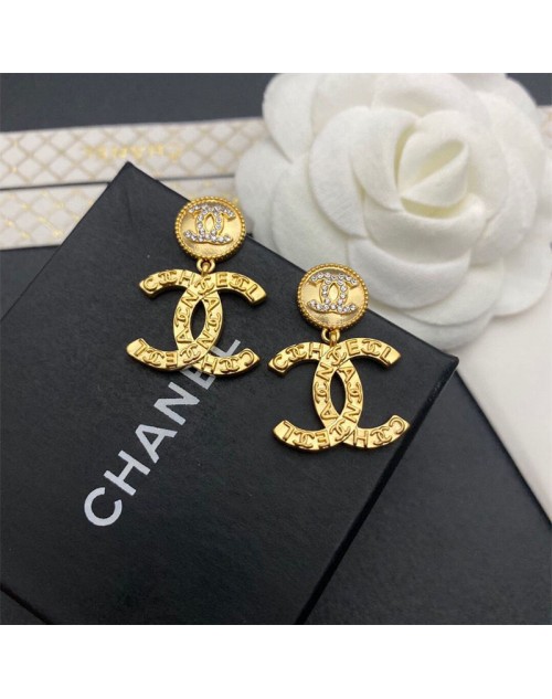 Chanel シャネルピアス 品番：X-LI-CHA-57815ラインで在庫確認とご注文の際、品番を教えてください