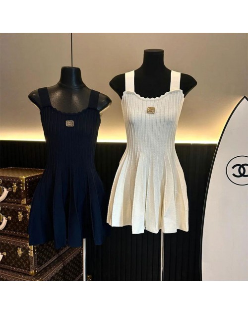Chanel シャネルtシャツ 品番：X-LI-CHA-57947ラインで在庫確認とご注文の際、品番を教えてください