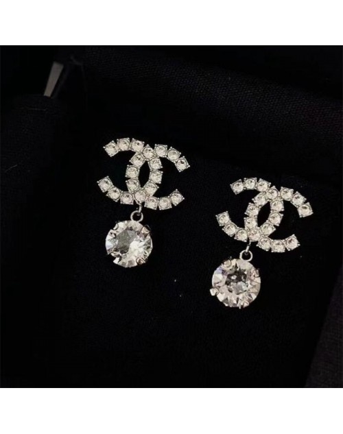 Chanel シャネルピアス 品番：X-LI-CHA-58198ラインで在庫確認とご注文の際、品番を教えてください