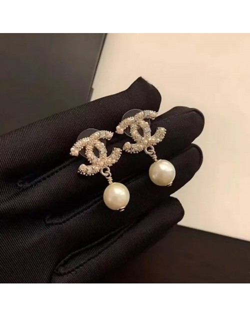 Chanel シャネルピアス 品番：X-LI-CHA-58250ラインで在庫確認とご注文の際、品番を教えてください