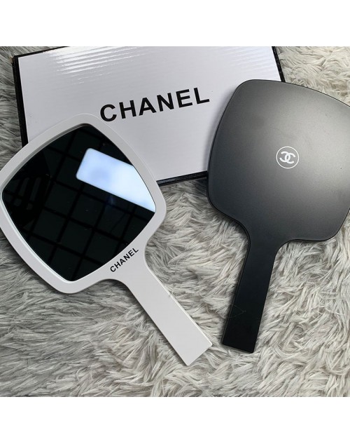 Chanel シャネルマスク 品番：X-LI-CHA-59168ラインで在庫確認とご注文の際、品番を教えてください