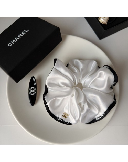 Chanel シャネルヘアアクセサリー 品番：X-LI-CHA-59650ラインで在庫確認とご注文の際、品番を教えてください
