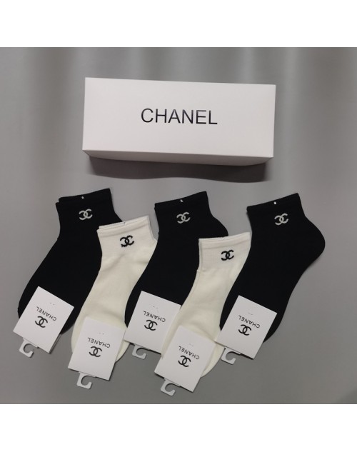 Chanel シャネル靴下 品番：X-LI-CHA-59821ラインで在庫確認とご注文の際、品番を教えてください