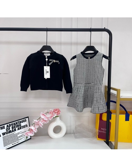Chanel シャネル子供服 品番：X-LI-CHA-60057ラインで在庫確認とご注文の際、品番を教えてください