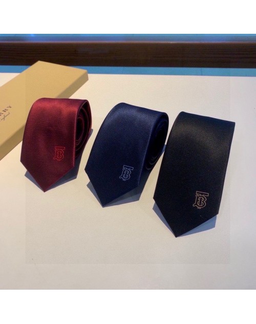 Burberry バーバリーマスク 品番：X-LI-DBUR-59351ラインで在庫確認とご注文の際、品番を教えてください