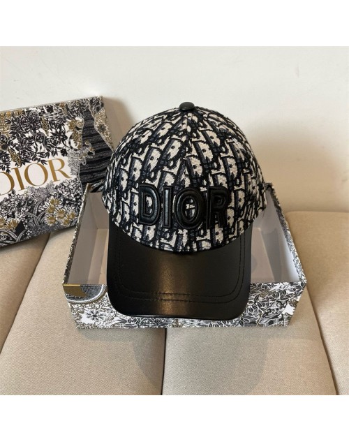 Dior ディオールキャップ 品番：X-LI-DIO-58358ラインで在庫確認とご注文の際、品番を教えてください