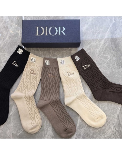 Dior ディオール靴下 品番：X-LI-DIO-59131ラインで在庫確認とご注文の際、品番を教えてください