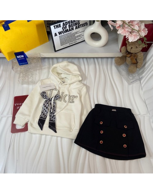 Dior ディオール子供服 品番：X-LI-DIO-59159ラインで在庫確認とご注文の際、品番を教えてください