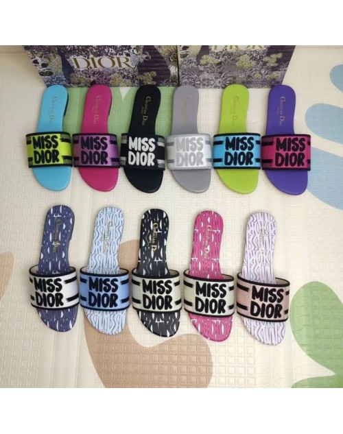 Dior ディオール靴 品番：X-LI-DIO-59672ラインで在庫確認とご注文の際、品番を教えてください