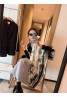Dior ディオールマフラー 品番：X-LI-DIO-59943ラインで在庫確認とご注文の際、品番を教えてください