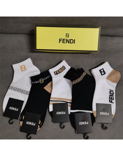 Fendi フェンデイ靴下 品番：X-LI-FEN-57732ラインで在庫確認とご注文の際、品番を教えてください