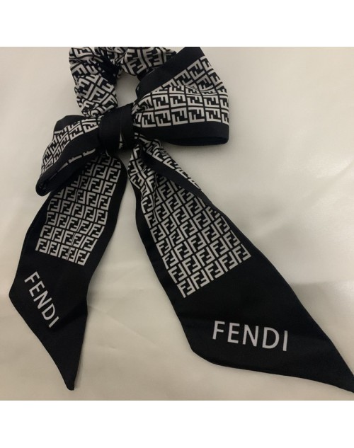 Fendi フェンデイヘアアクセサリー 品番：X-LI-FF-59661ラインで在庫確認とご注文の際、品番を教えてください