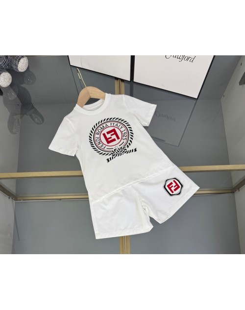 Fendi フェンデイ子供服 品番：X-LI-FF-59735ラインで在庫確認とご注文の際、品番を教えてください