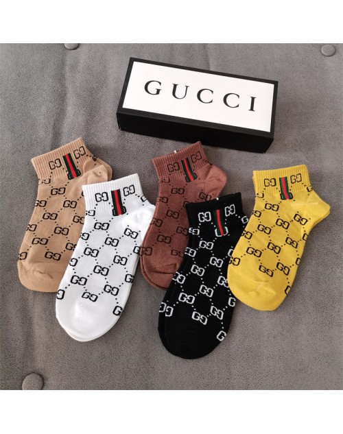 Gucci グッチ靴下 品番：X-LI-GG-57764ラインで在庫確認とご注文の際、品番を教えてください