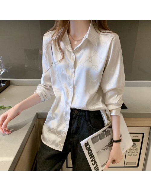 Gucci グッチパーカー服ジャケット 品番：X-LI-GG-57867ラインで在庫確認とご注文の際、品番を教えてください