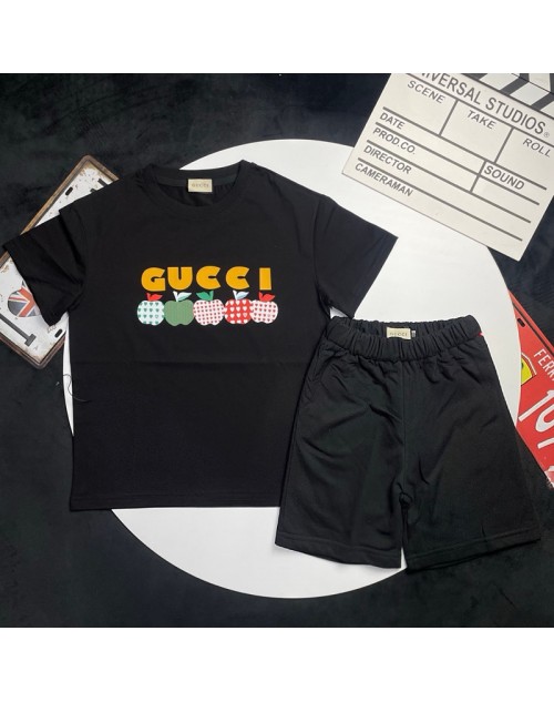 Gucci グッチ子供服 品番：X-LI-GG-59729ラインで在庫確認とご注文の際、品番を教えてください