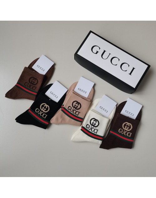 Gucci グッチ靴下 品番：X-LI-GG-59829ラインで在庫確認とご注文の際、品番を教えてください