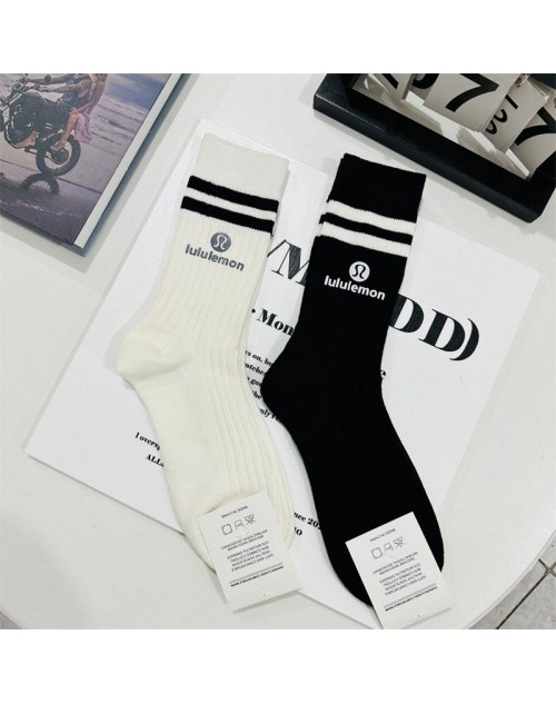 Lululemon ラブブ靴下 品番：X-LI-LUL-58816ラインで在庫確認とご注文の際、品番を教えてください