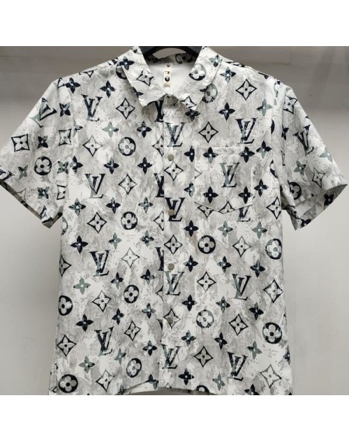 Lv ルイヴィトンtシャツ 品番：X-LI-LV-58185ラインで在庫確認とご注文の際、品番を教えてください