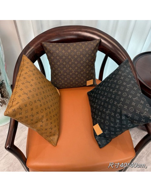 Lv ルイヴィトン車用品 品番：X-LI-LV-58668ラインで在庫確認とご注文の際、品番を教えてください