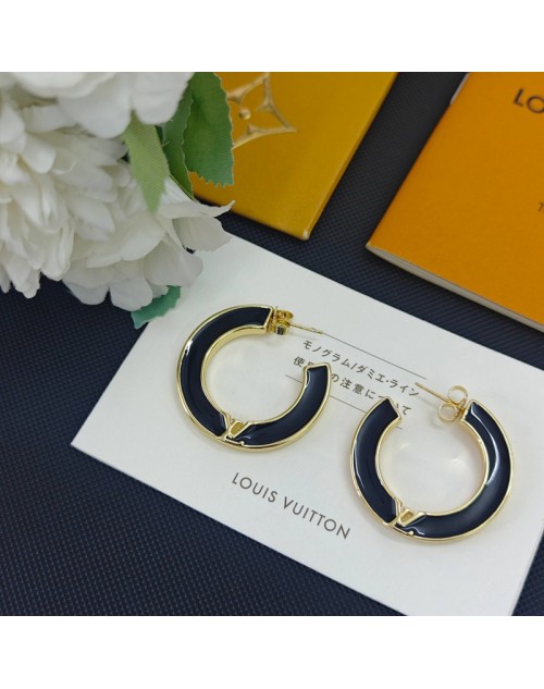 Lv ルイヴィトンピアス 品番：X-LI-LV-59220ラインで在庫確認とご注文の際、品番を教えてください