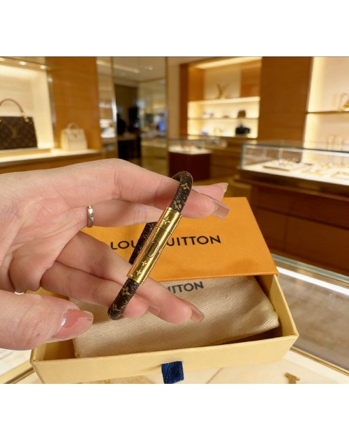Lv ルイヴィトンブレスレット 品番：X-LI-LV-59618ラインで在庫確認とご注文の際、品番を教えてください