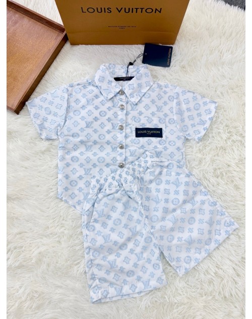 Lv ルイヴィトン子供服 品番：X-LI-LV-59880ラインで在庫確認とご注文の際、品番を教えてください