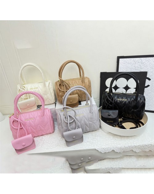 ミュウミュウ MiuMiuバッグカバン 品番：X-LI-MIU-57865ラインで在庫確認とご注文の際、品番を教えてください