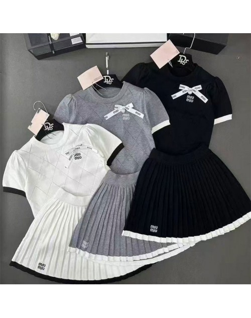 ミュウミュウ MiuMiutシャツ 品番：X-LI-MIU-58788ラインで在庫確認とご注文の際、品番を教えてください