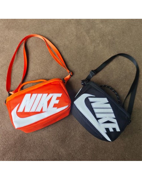 Nike ナイキバッグカバン 品番：X-LI-NIK-57983ラインで在庫確認とご注文の際、品番を教えてください