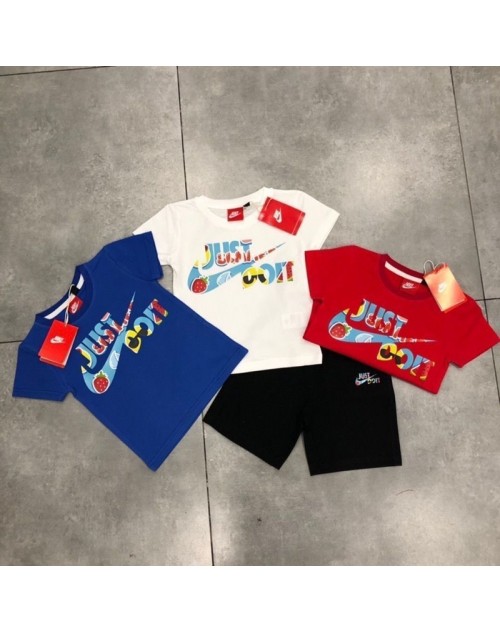 Nike ナイキtシャツ 品番：X-LI-NIK-59354ラインで在庫確認とご注文の際、品番を教えてください