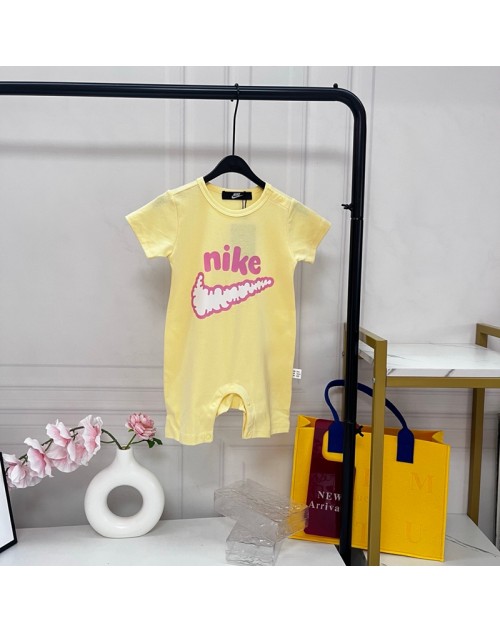 Nike ナイキ子供服 品番：X-LI-NIK-59852ラインで在庫確認とご注文の際、品番を教えてください