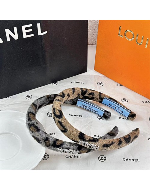 Prada プラダヘアアクセサリー 品番：X-LI-PRA-58305ラインで在庫確認とご注文の際、品番を教えてください