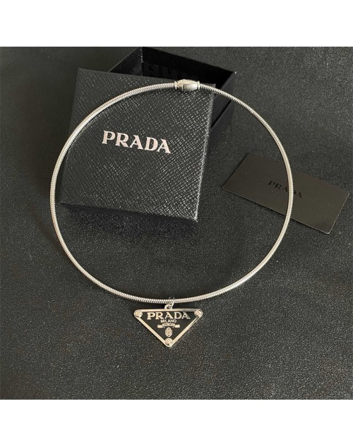 Prada プラダネックレス 品番：X-LI-PRA-58661ラインで在庫確認とご注文の際、品番を教えてください