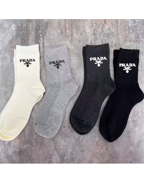 Prada プラダ靴下 品番：X-LI-PRA-58842ラインで在庫確認とご注文の際、品番を教えてください