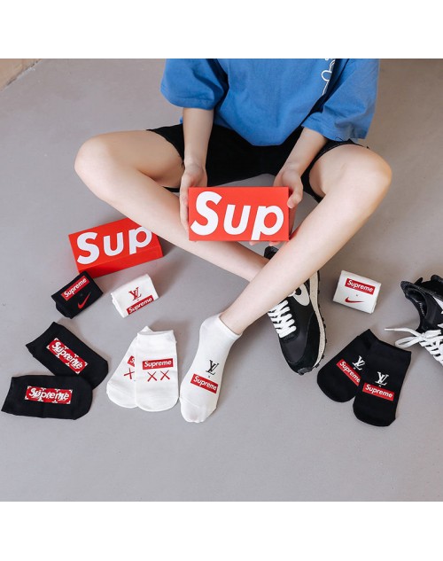 Supreme シュプリーム靴下 品番：X-LI-SUP-57687ラインで在庫確認とご注文の際、品番を教えてください